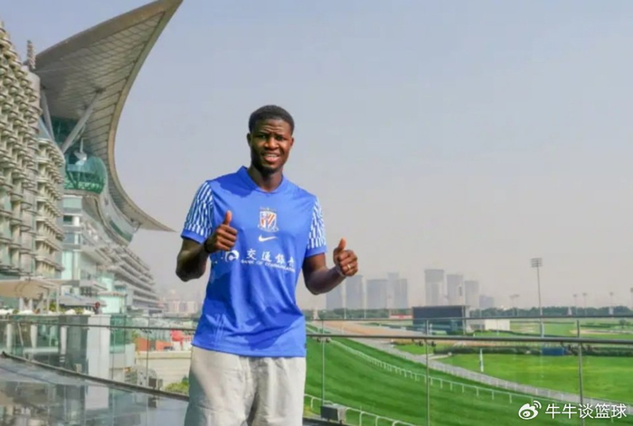手机看球-坐拥7大外援！全队身价1700万！上海申花成中超第一，新赛夺冠稳了|鲁迪·盖伊|新赛季|布莱克本流浪者|阿苏埃|上海申花足球俱乐部_新浪体育_新浪新闻