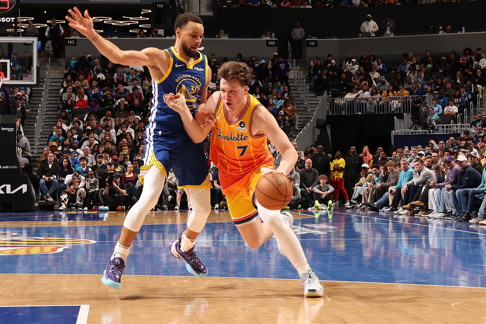 比分直播-Windhorst：比起水花兄弟中的克莱 克尼佩尔更像库里