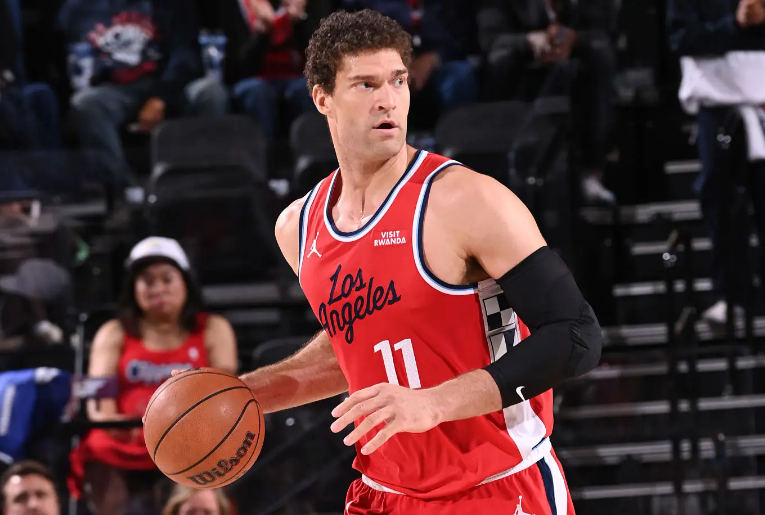 手机看球-护框能力确实出色，但快船内线老将的手感还是一塌糊涂的水平？